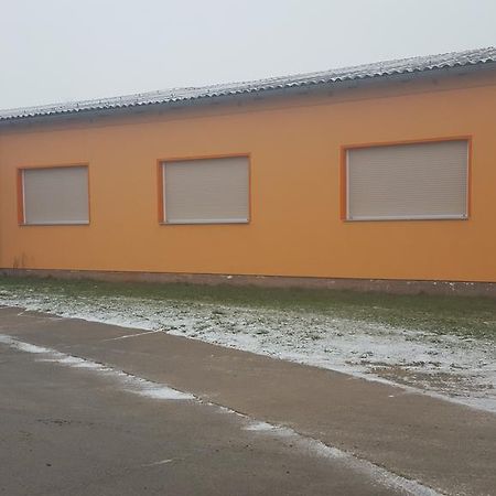 Gaestepension - Elsterland Am Sport- Und Freizeitpark Exteriér fotografie